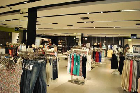  霍邱商场里的店面怎么装修？